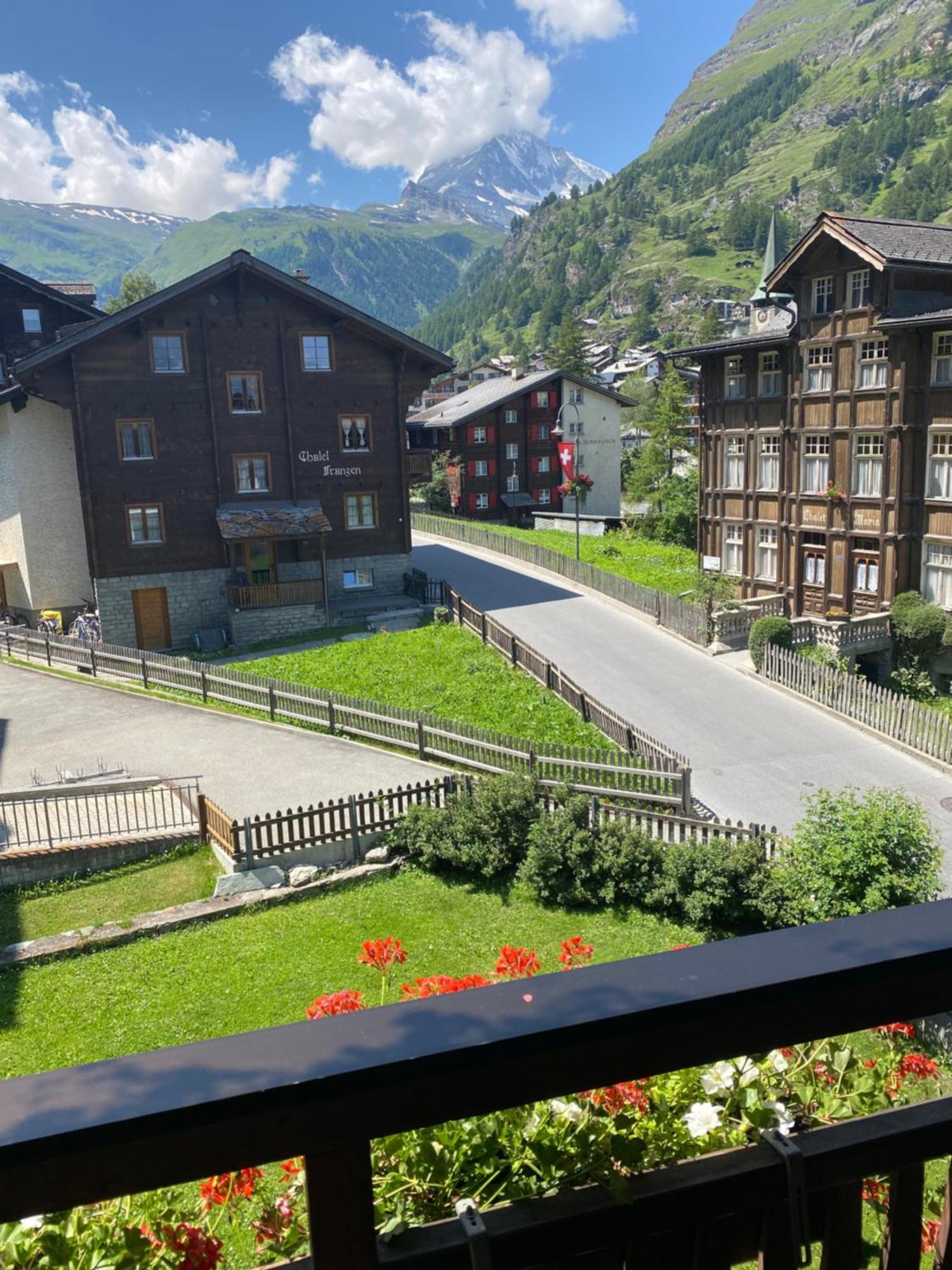 Chalet Annelis Apartments Zermatt Ngoại thất bức ảnh