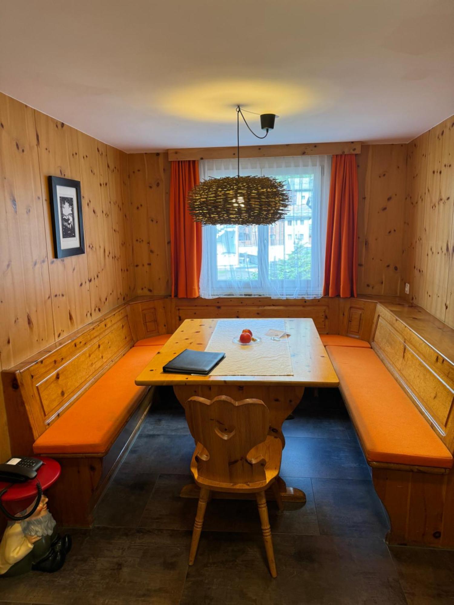 Chalet Annelis Apartments Zermatt Ngoại thất bức ảnh